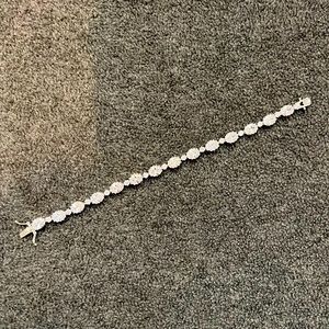 DiamondAura Rivière bracelet 7.5 inches
